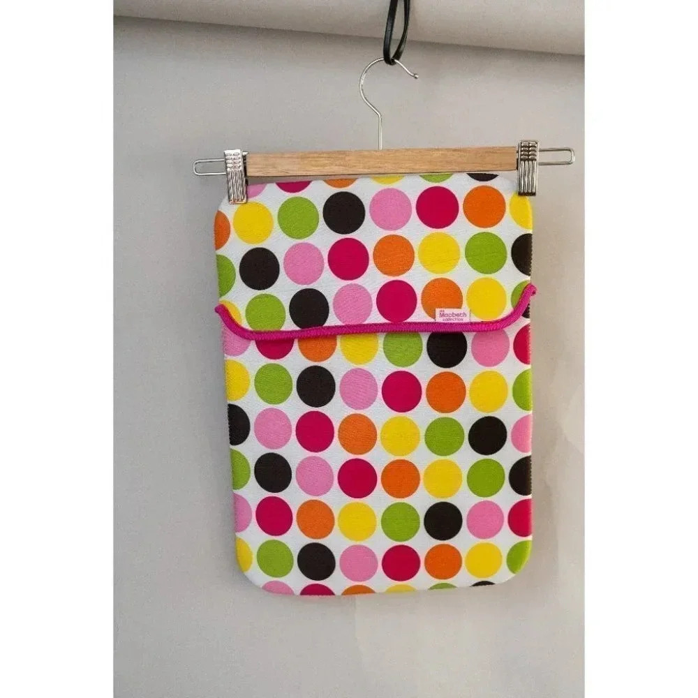 MacBeth  Reversible Neoprene laptop sleeve